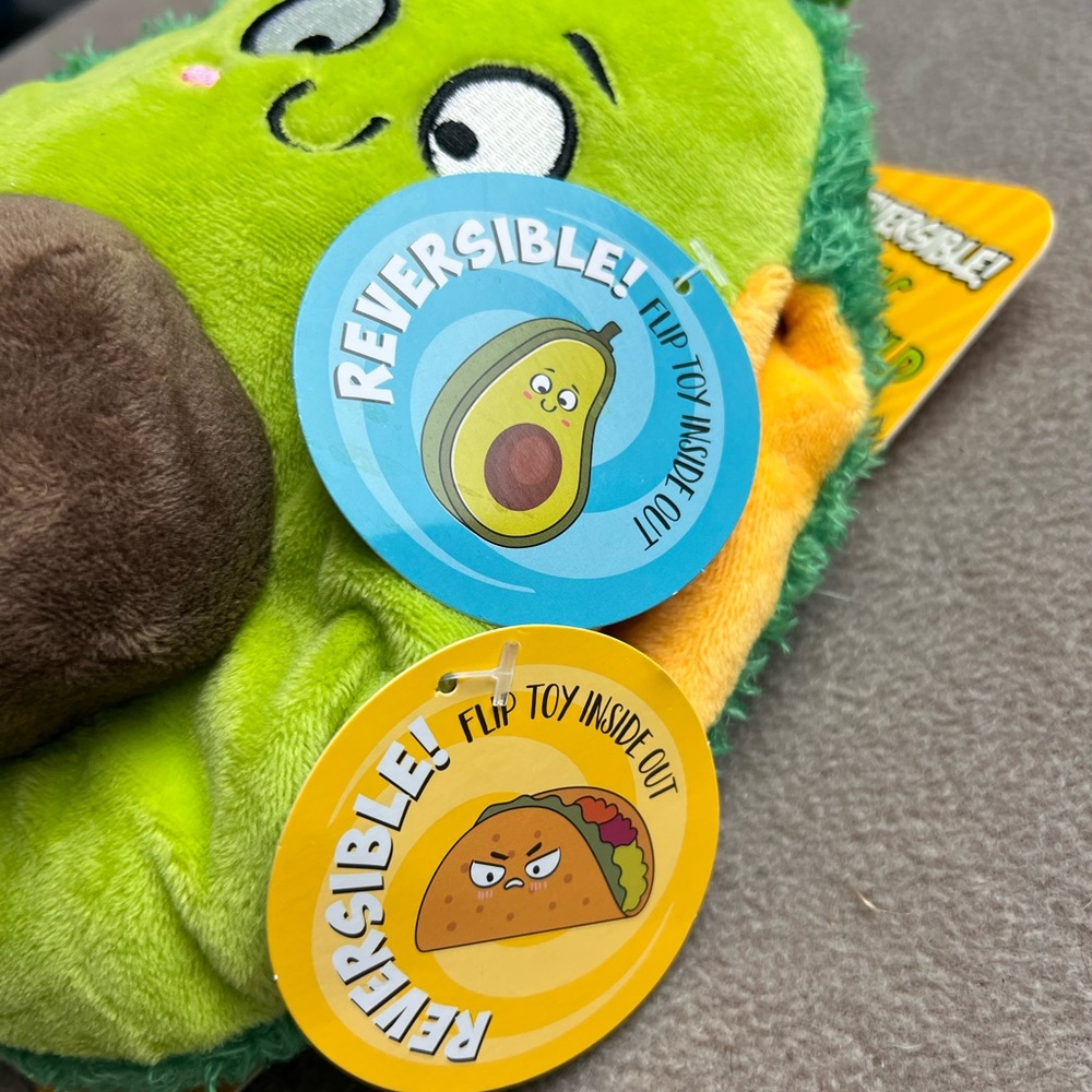 Reversible Avocado Taco OMG Surprise Dog Toy Green Yellow - Picture 5 of 6